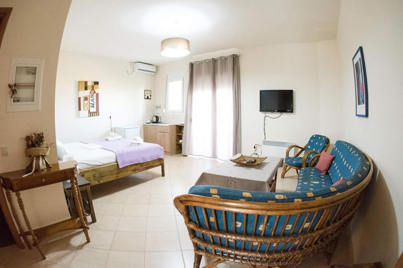 Agrelia Apartment Luaran gambar
