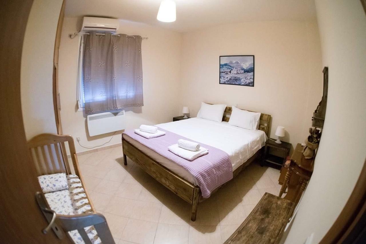 Agrelia Apartment Luaran gambar